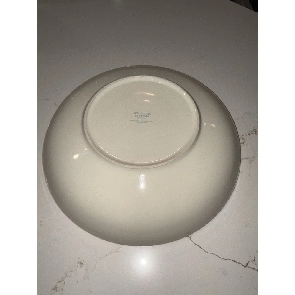Williams Sonoma Damask Easter Bunny Large Round 3 Qt 12 3/4 Serving Bowl Lt Blue